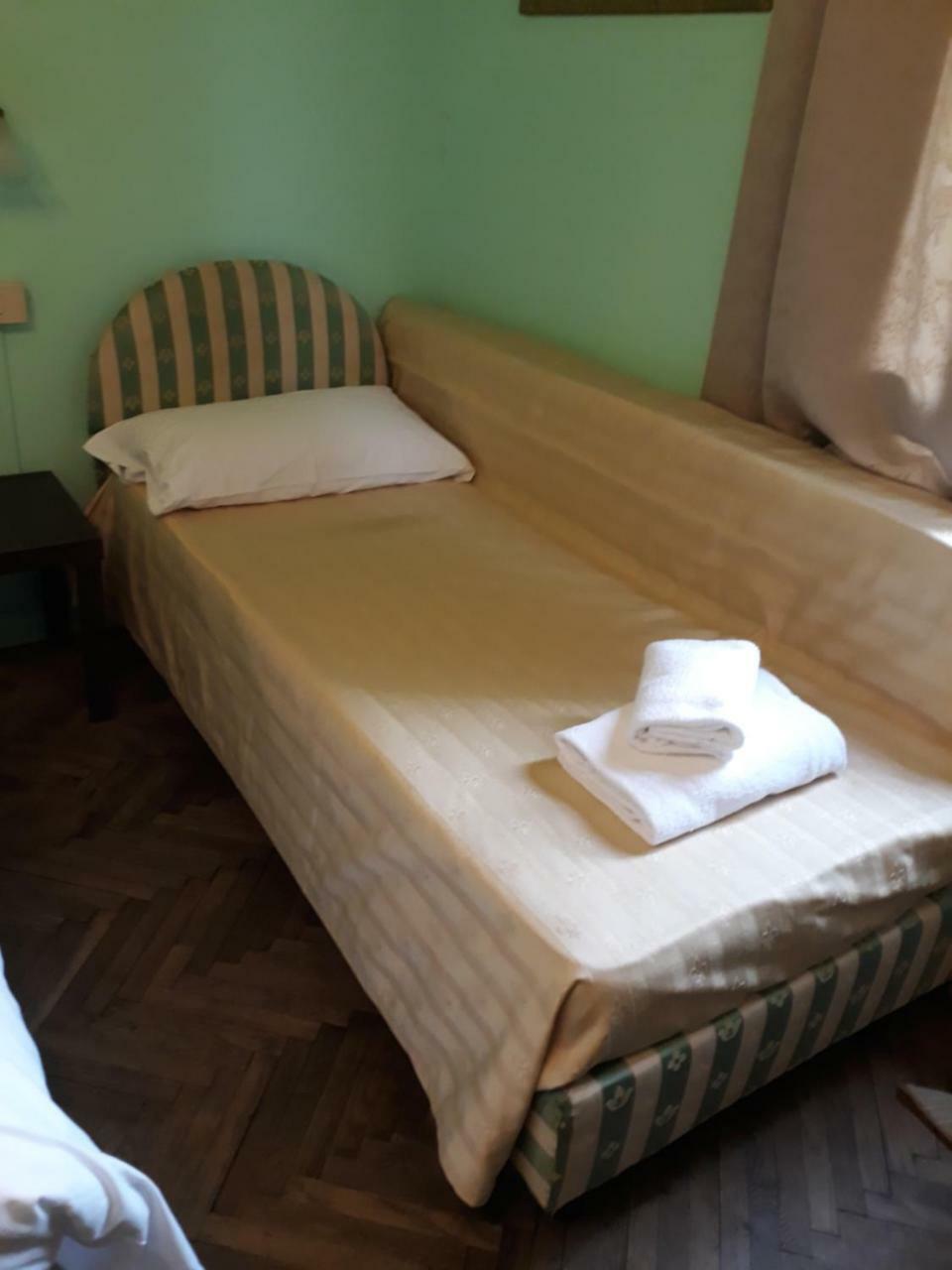 Residenza Ponte Degli Scalzi Венеция Екстериор снимка
